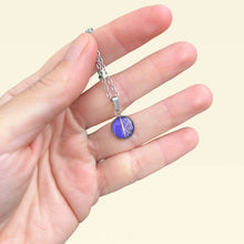 Carica l'immagine nel visualizzatore di Gallery, Ciondolo Viola in fibra di fico d'india