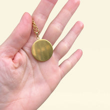 Carica l'immagine nel visualizzatore di Gallery, Ciondolo NERO in fibra di fico d'india