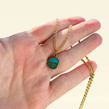 Carica l'immagine nel visualizzatore di Gallery, Ciondolo Turchese scuro in fibra di fico d'india