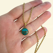 Carica l'immagine nel visualizzatore di Gallery, Ciondolo Turchese scuro in fibra di fico d'india